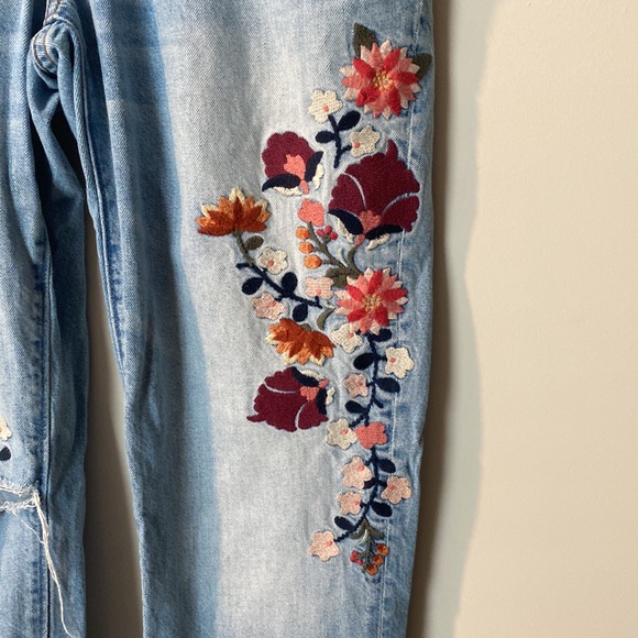 Abercrombie & Fitch Ames Low Rise Skim Boyfriend Jeans Size 6 - Picture 2 of 5